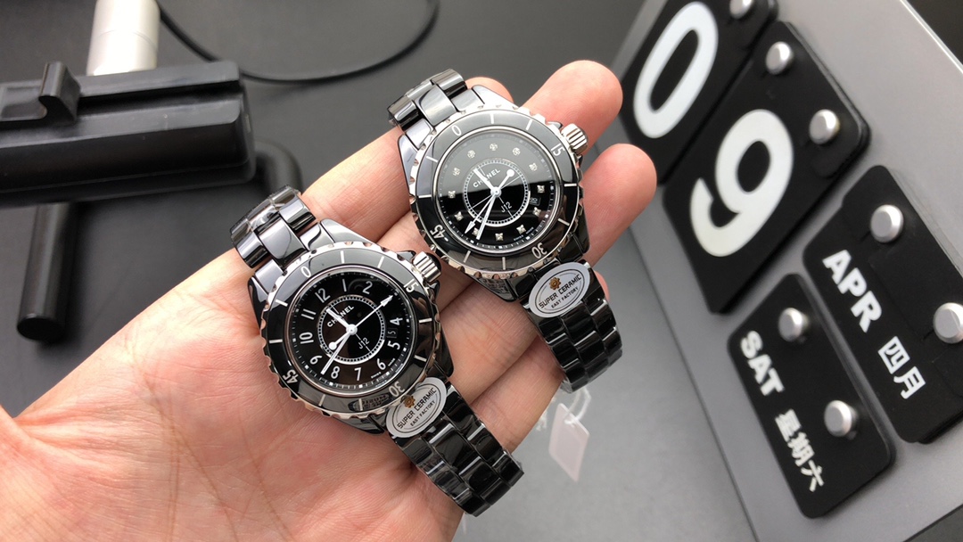 Chanel EAST 陶瓷新品——香奈儿J12系列33腕表