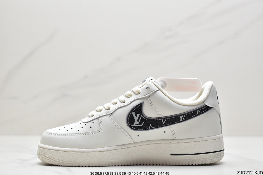 240 NK Air Force 1 Low ’07 米棕色 空军一号低帮休闲板鞋 KV3696