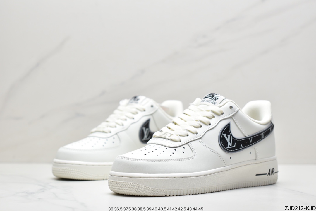 240 NK Air Force 1 Low ’07 米棕色 空军一号低帮休闲板鞋 KV3696