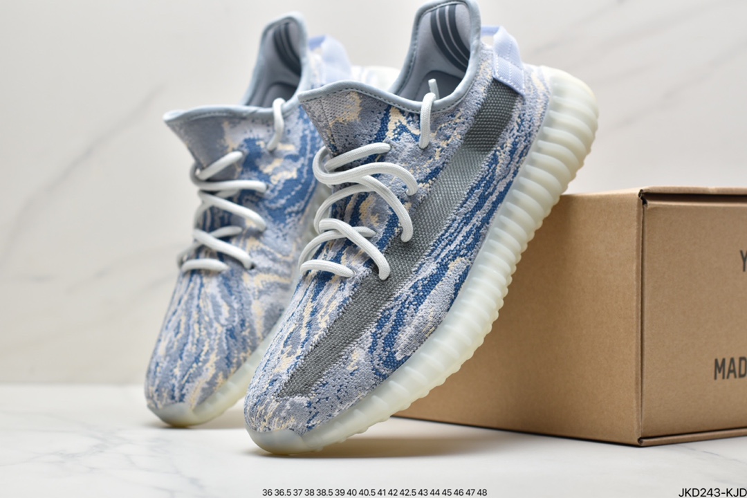 160 联乘侃爷Kanye West x Adidas Yeezy Boost 350 V2”Light” 棉花白百搭轻便慢跑鞋GW3775