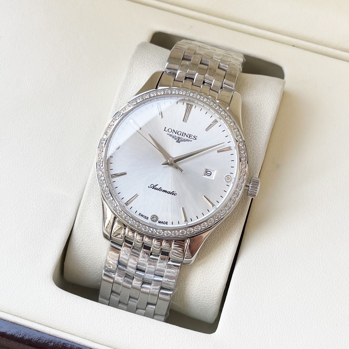 650   简约设计 优雅气质浪琴  Longines  男士腕表 西铁城机械机芯 矿物强化玻璃 316L精钢表壳 精钢表带 时尚风格 商务休闲 尺寸:直径40mm 厚度12mm