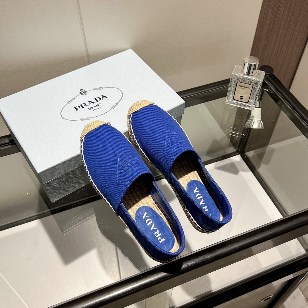 Prada Schoenen Espadrilles Schapenvacht