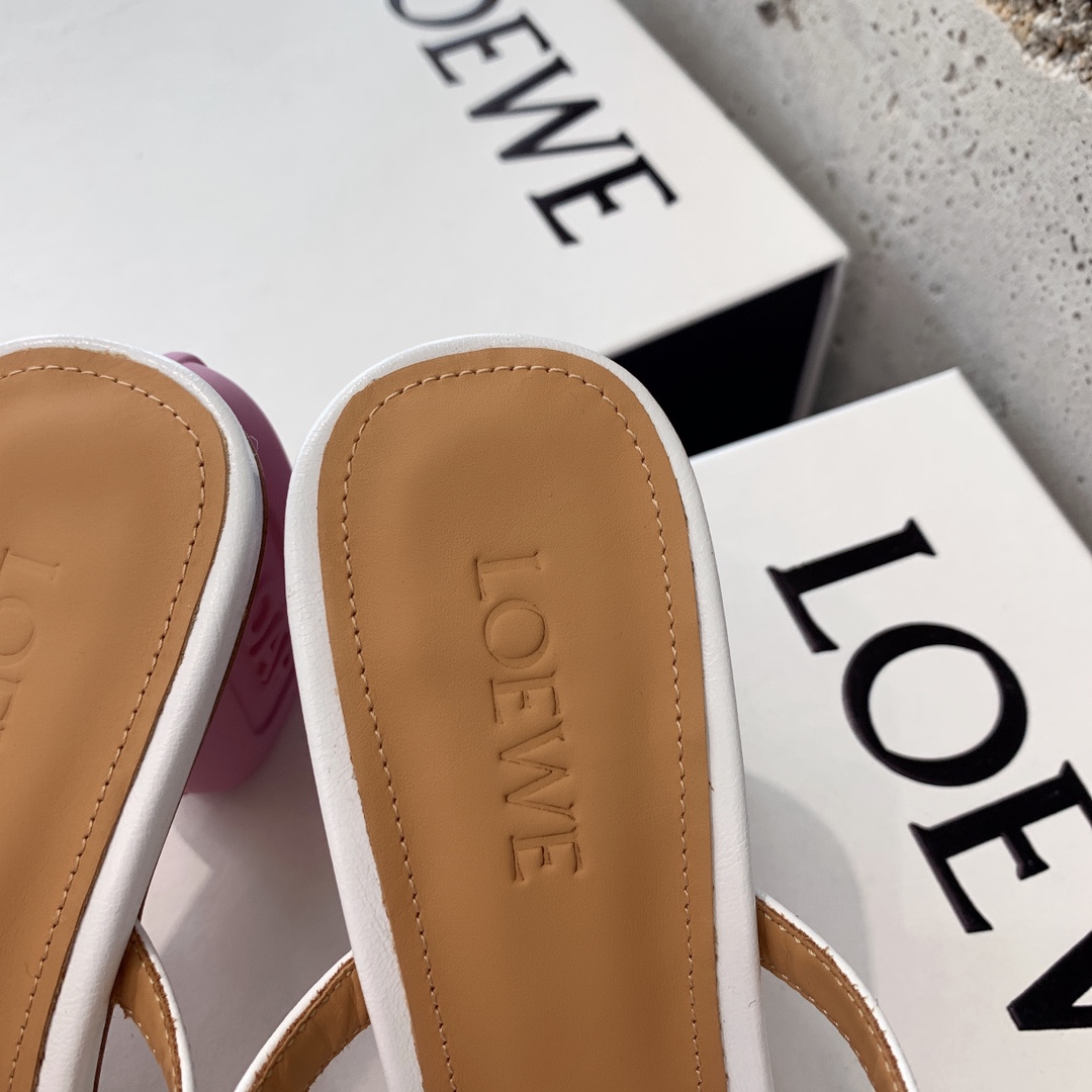 “Loewe’s 2022 Sandals: Unique Designs Beyond Shoes, Inspired by Everyday Objects” - 图片 6