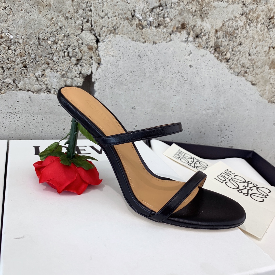 Loewe 2022 Sandals: Unique Designs Inspired by Everyday Objects - 图片 4
