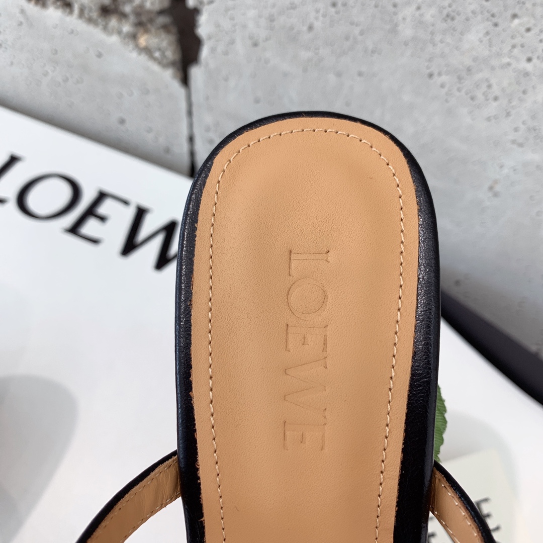Loewe 2022 Sandals: Unique Designs Inspired by Everyday Objects - 图片 6
