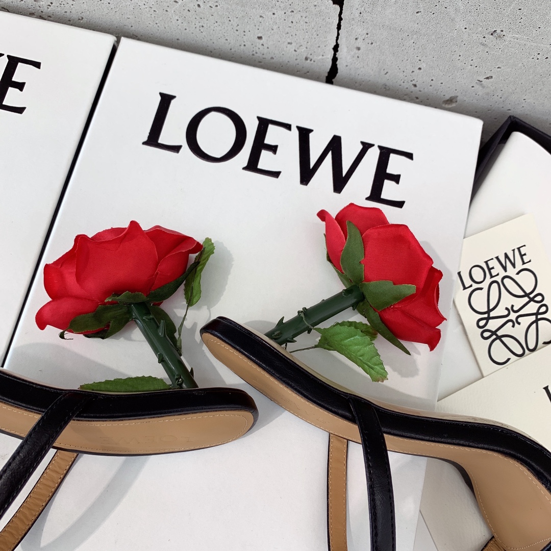 Loewe 2022 Sandals: Unique Designs Inspired by Everyday Objects - 图片 7
