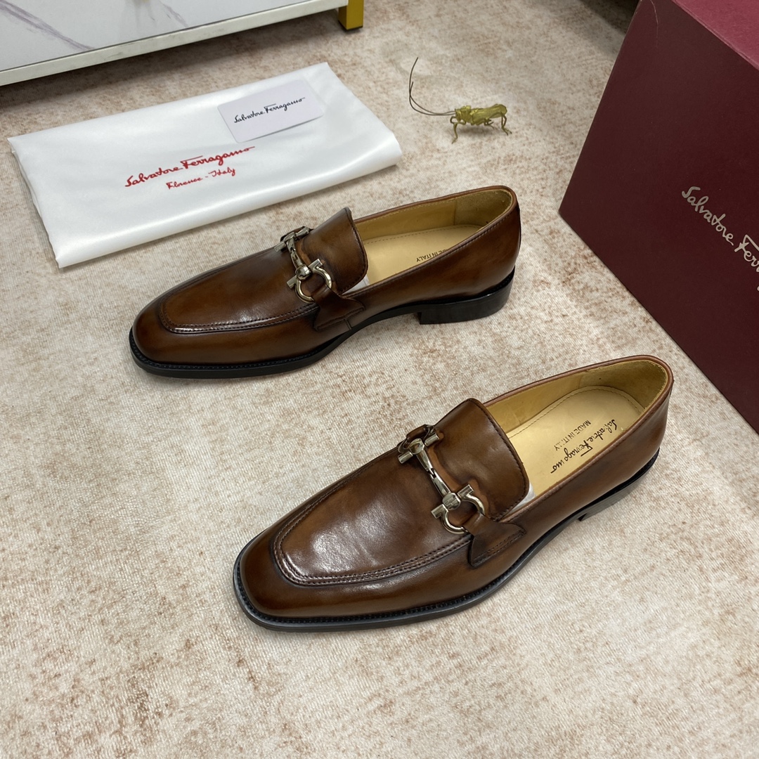 J0 。牛里🎬 Ferragamo-菲拉格慕 高端官网同步 顶级代加工厂严格工序 釆用进口牛皮面料 牛皮内里 原版大底 绅士高档风所拥有