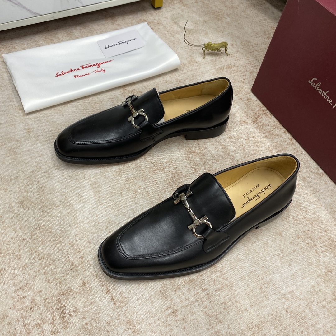 J0 。牛里🎬 Ferragamo-菲拉格慕 高端官网同步 顶级代加工厂严格工序 釆用进口牛皮面料 牛皮内里 原版大底 绅士高档风所拥有