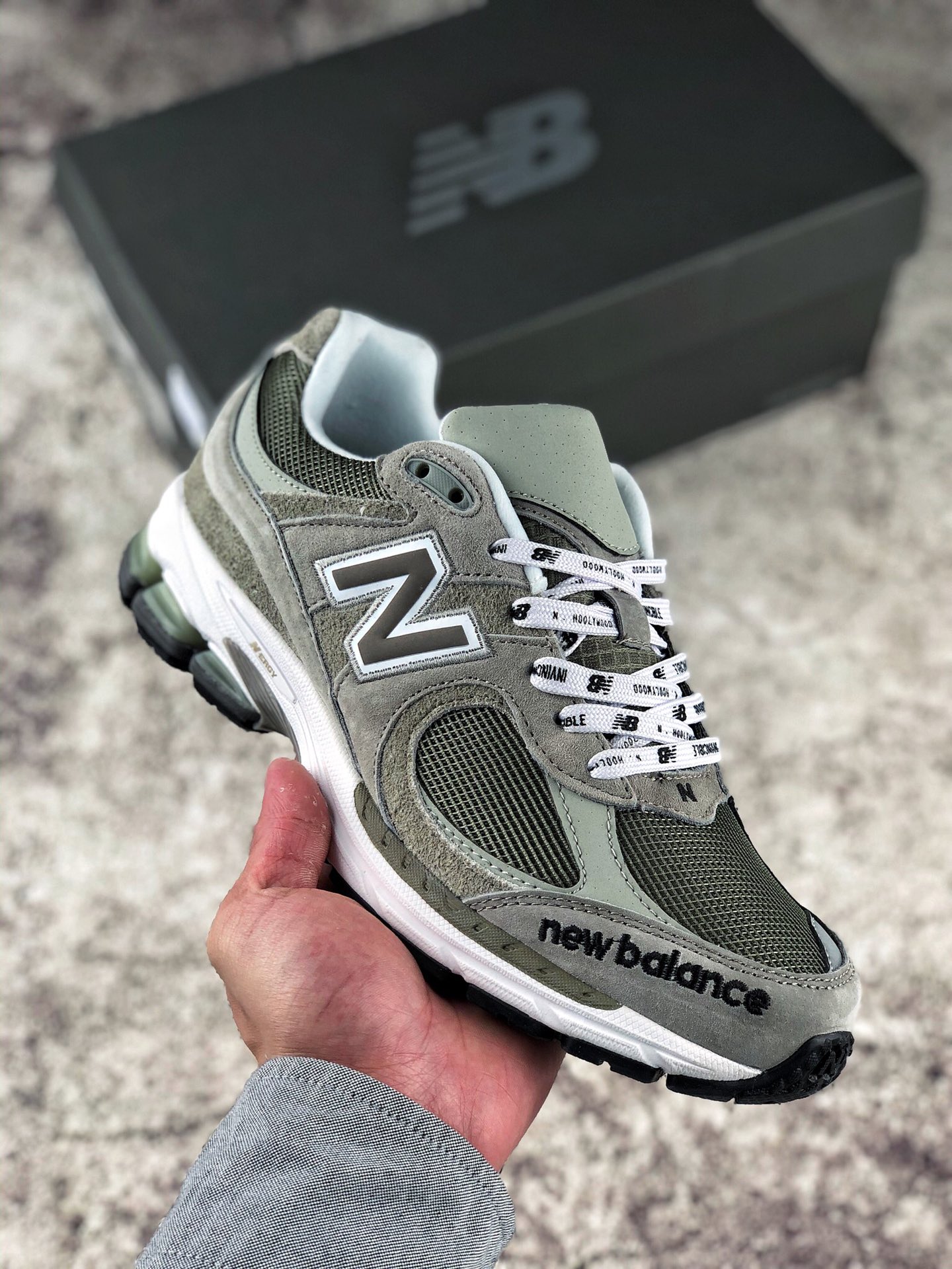 本地自取 支持放店
 New Balance 2002系列 复古休闲跑步鞋 ML2002RV
尺码：36 37 37.5 38 38.5 39 40 40.5 41 42 42.5 43 44 45