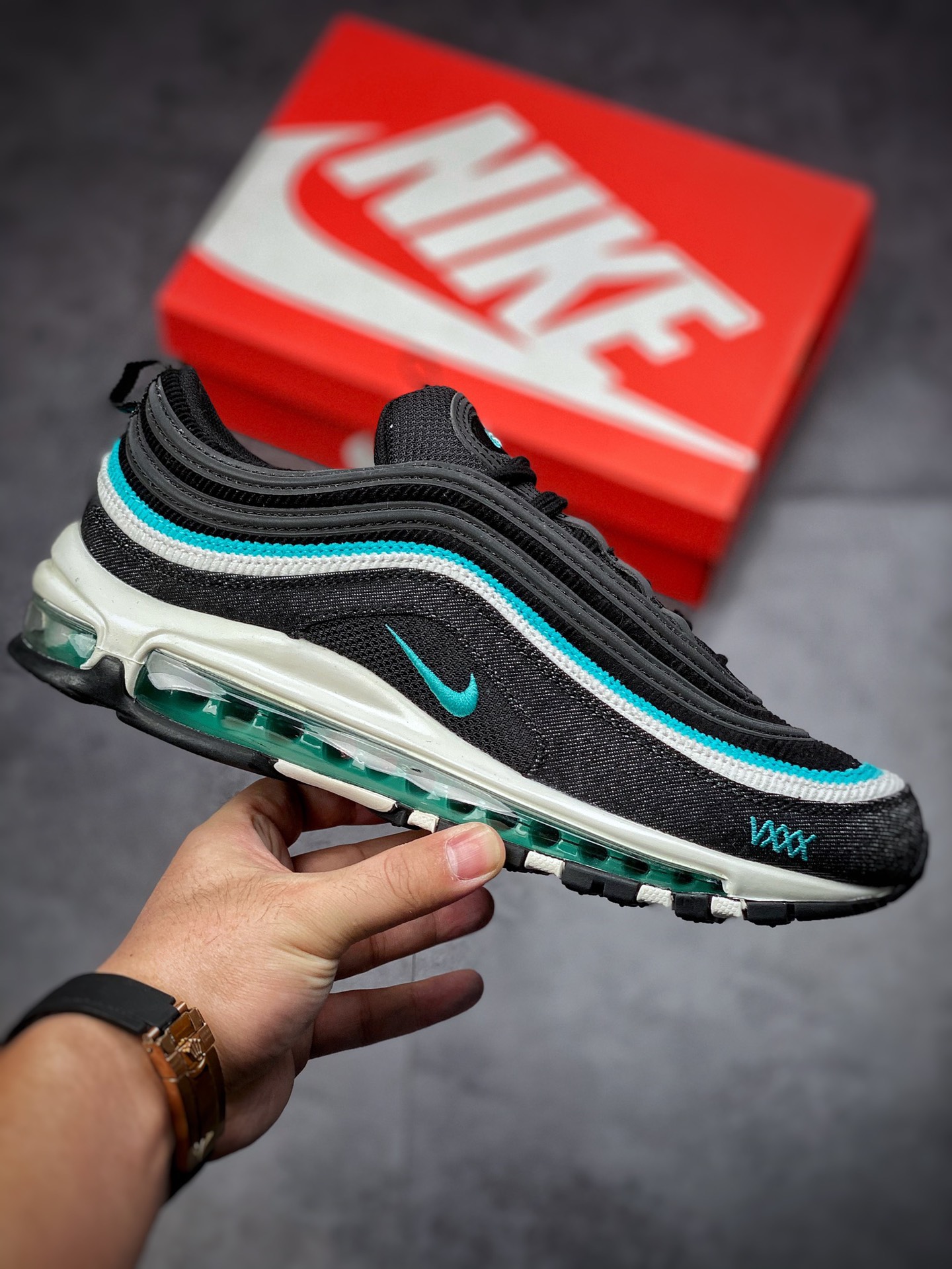 240 AIR MAX 97 黑蓝平台特供DN1893-001-莆田鞋,莆田鞋货源,高仿鞋,高仿鞋货源,安福档口,莆田高仿鞋,莆田鞋批发,高仿鞋批发,莆田高仿运动鞋,高仿运动鞋,莆田运动鞋 240 AIR MAX 97 黑蓝平台特供DN1893-001