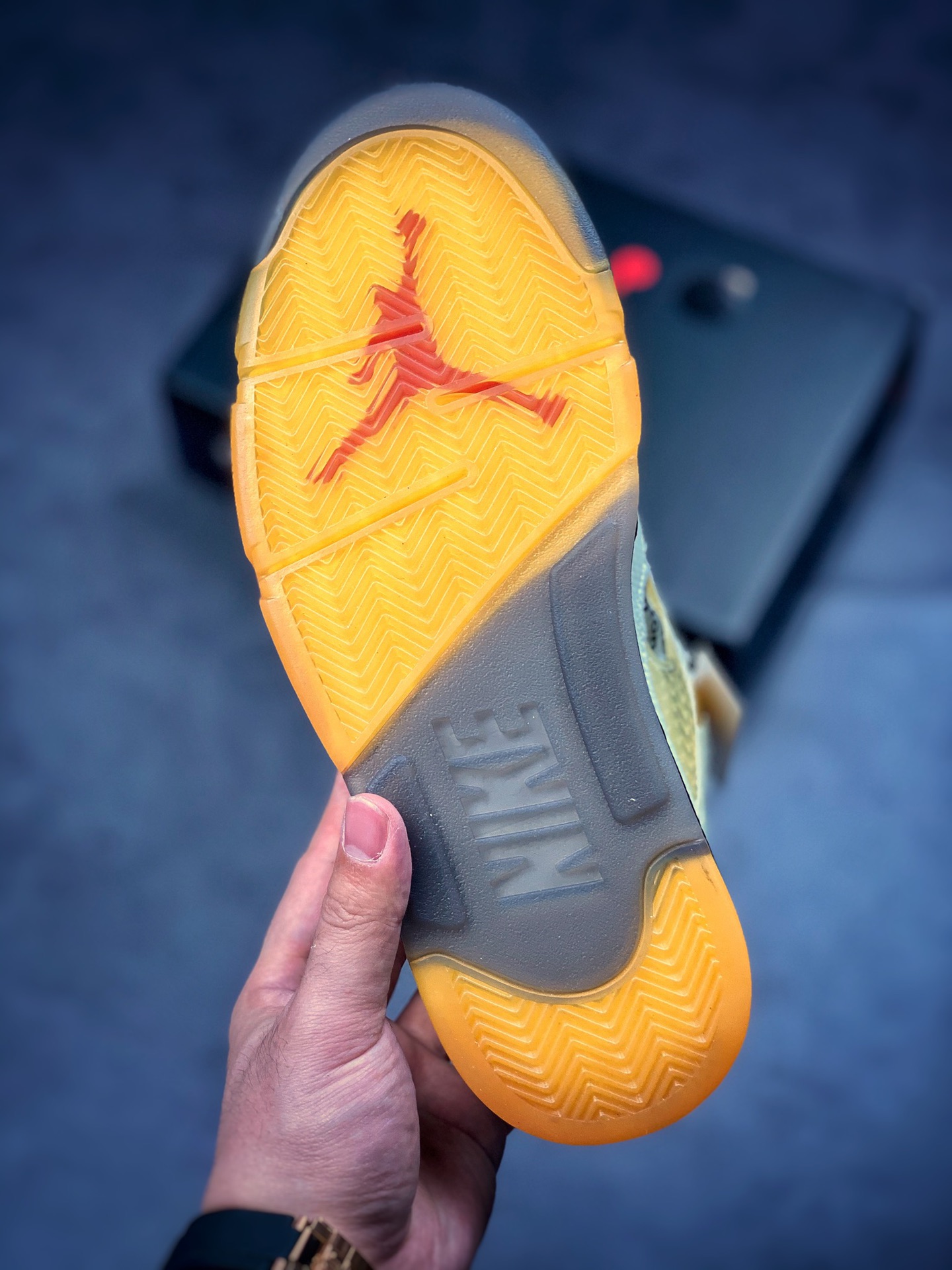 400 Air Jordan 5 x off white 联名款 AJ5 ow 乔丹5代篮球鞋/联名浅黄 DH8565-100