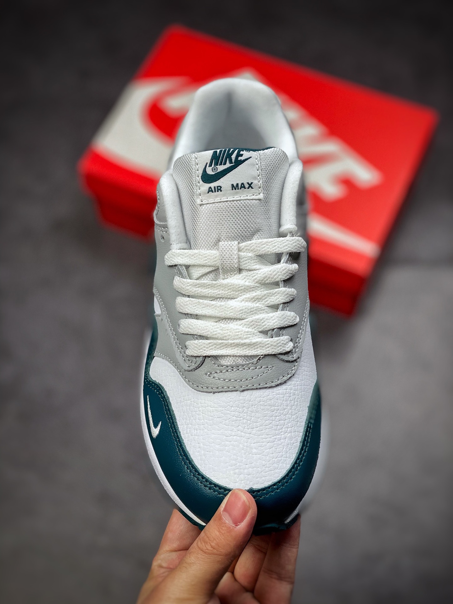 200 Nike Air Max 1 气垫篮球鞋 配以白色DH4059-101