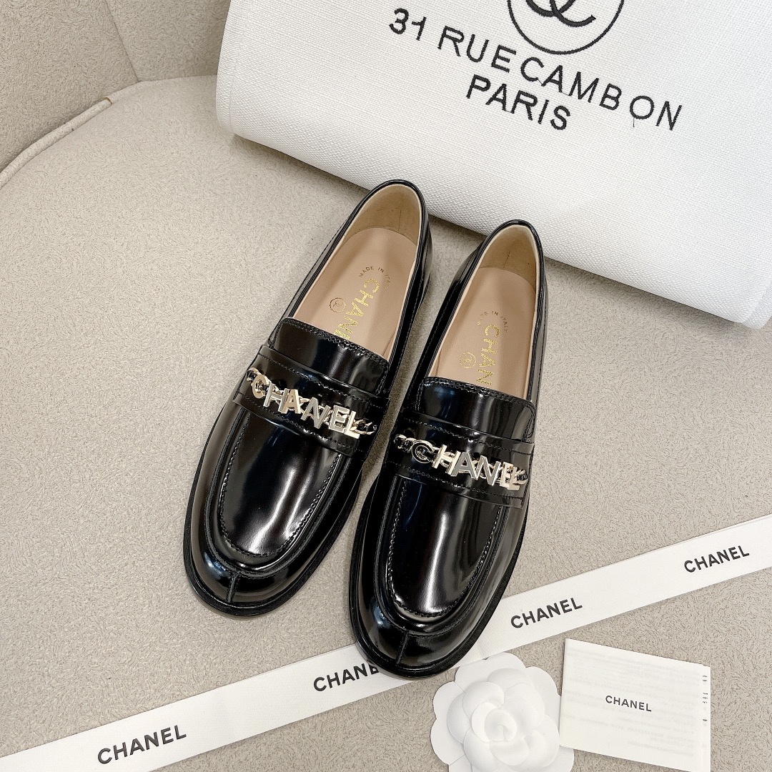 CHANEL мюли лоферы｜винтажные роскошные лоферы｜металлическая пряжка с двойной C + вощёная телячья кожа