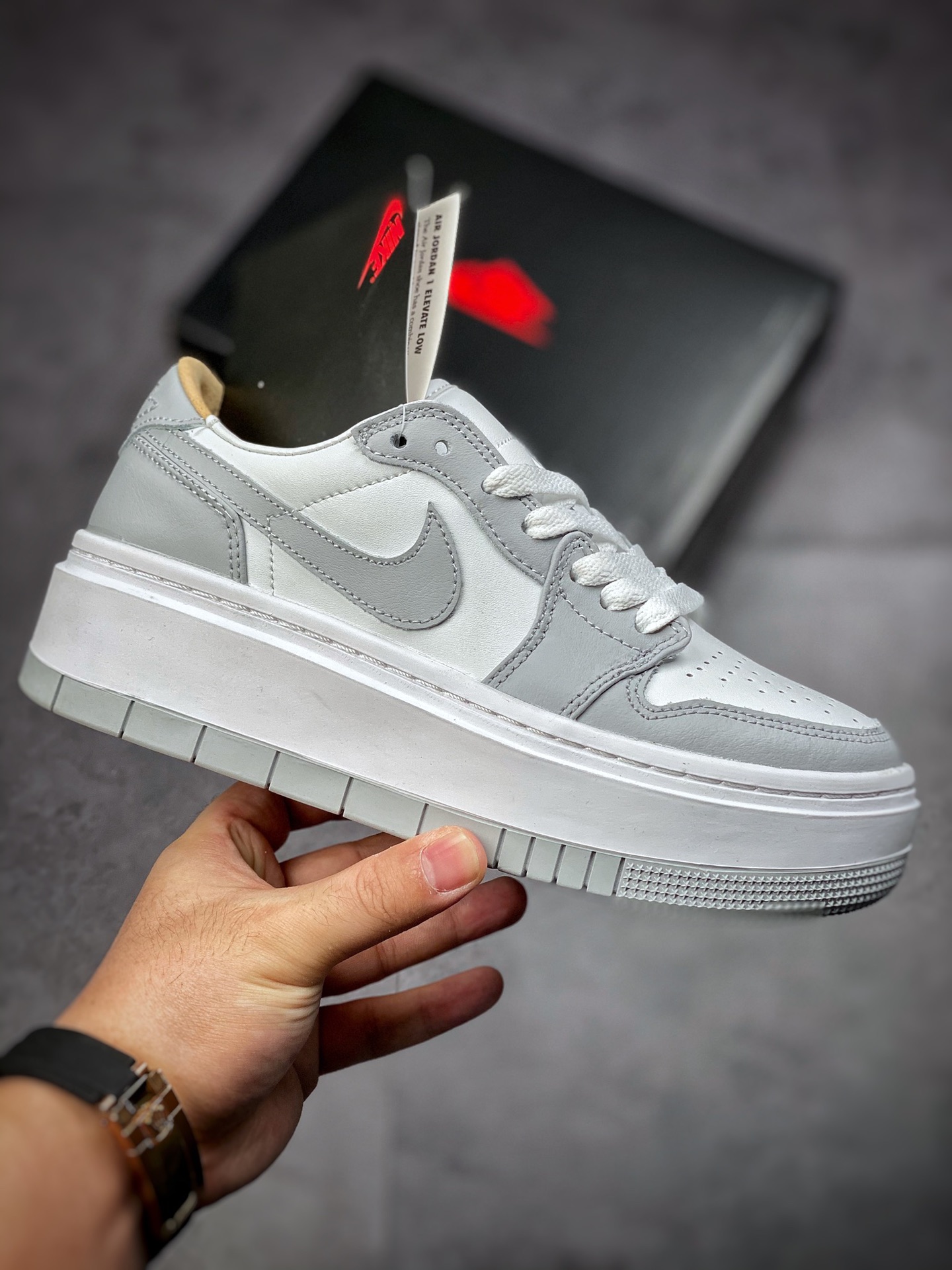 180  Air Jordan 1 Elevate Low SE”Wolf Grey” 烟灰配色 DH7004-100