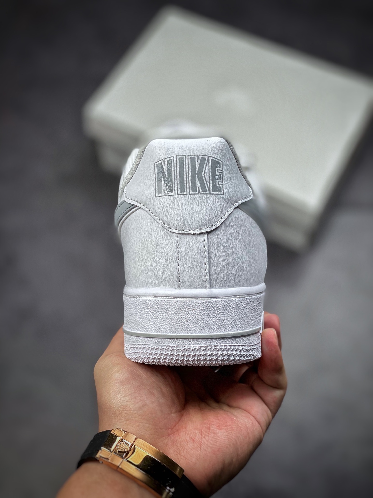 200  Nike Air Force 1 Low 07 白灰 原楦头原纸板打造纯正空军版型 AO2324-106
