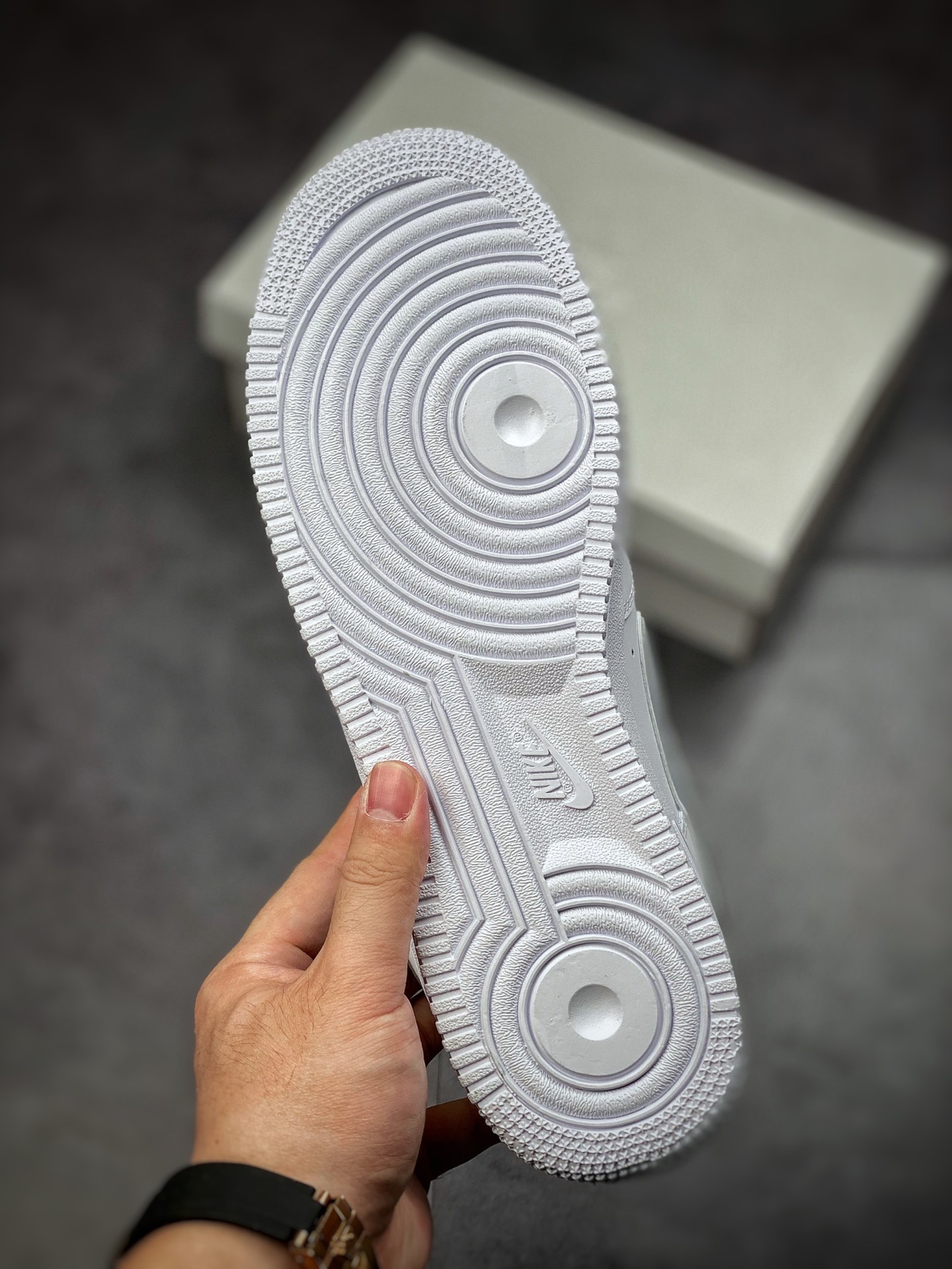 200  Nike Air Force 1 Low 07 白灰 原楦头原纸板打造纯正空军版型 AO2324-106