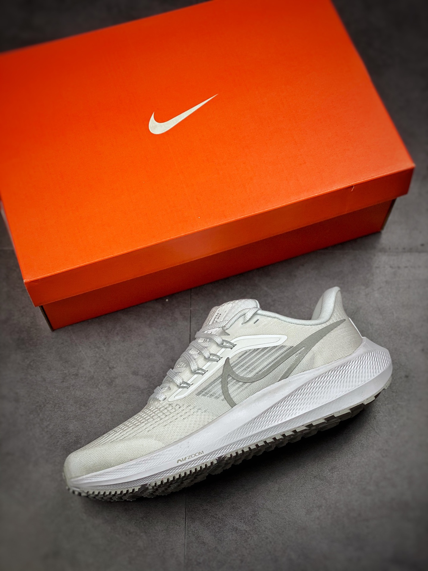 190  耐克Nike Zoom Pegasus 39代 超级飞马涡轮增压马拉松休闲运动慢跑鞋DH4071-100