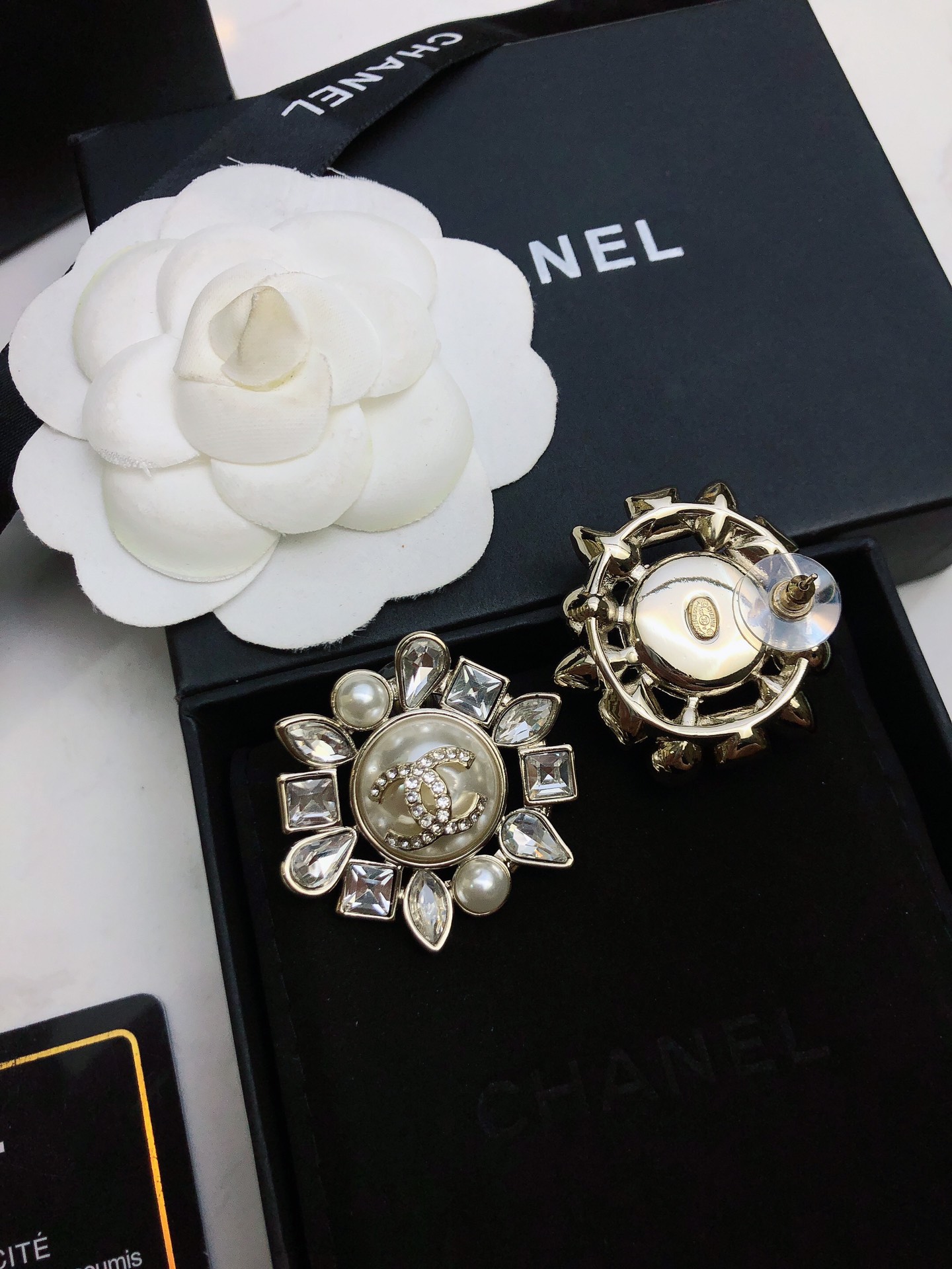 最新新款出货【Chanel香奈儿】太阳花耳钉 ,黄铜 银针 不过敏 不掉色 无售后 4