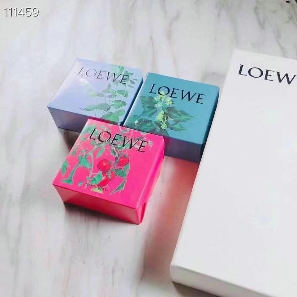 Loewe Scented Soap Set - Blue Cypress, Tomato Leaves, Oregano (3 x 150g) 3 i1649672691 2320 2