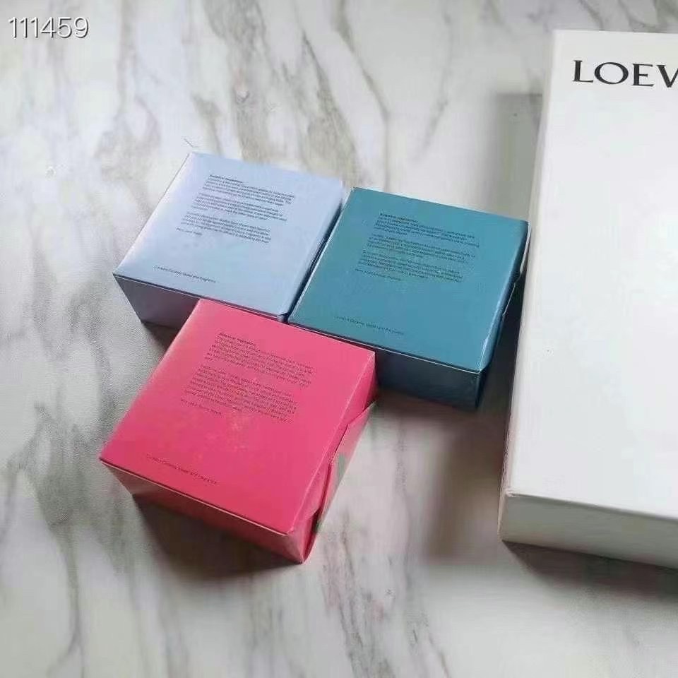 Loewe Scented Soap Set - Blue Cypress, Tomato Leaves, Oregano (3 x 150g) 4 i1649672691 5494 3