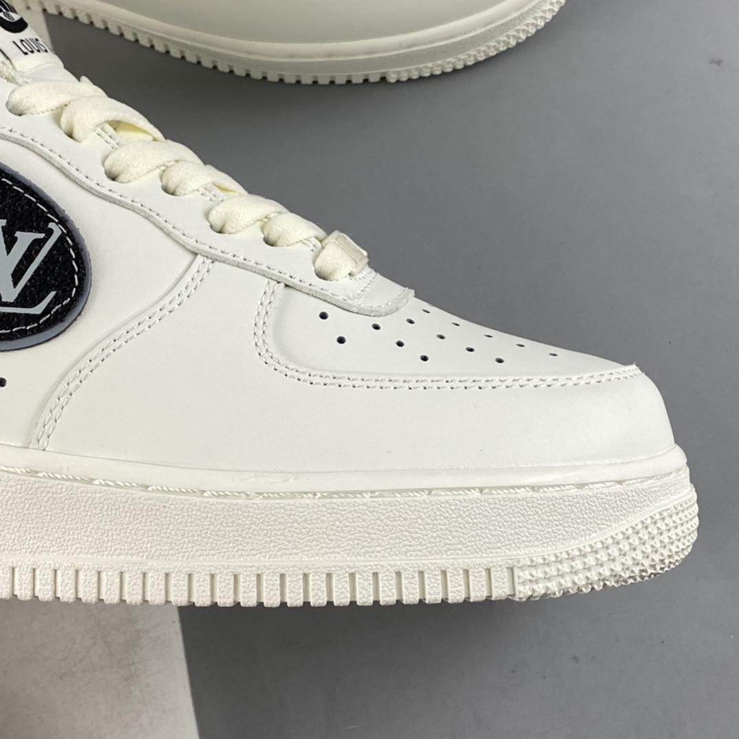 P240  Nk Air Force 1’07 Low 驴牌印花 空军一号低帮休闲板鞋 KV3696-660