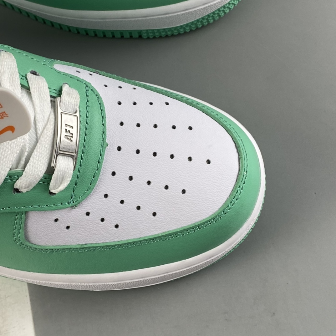 P240  Nk Air Force 1’07 Low  空军一号低帮运动休闲板鞋 BS8871-104