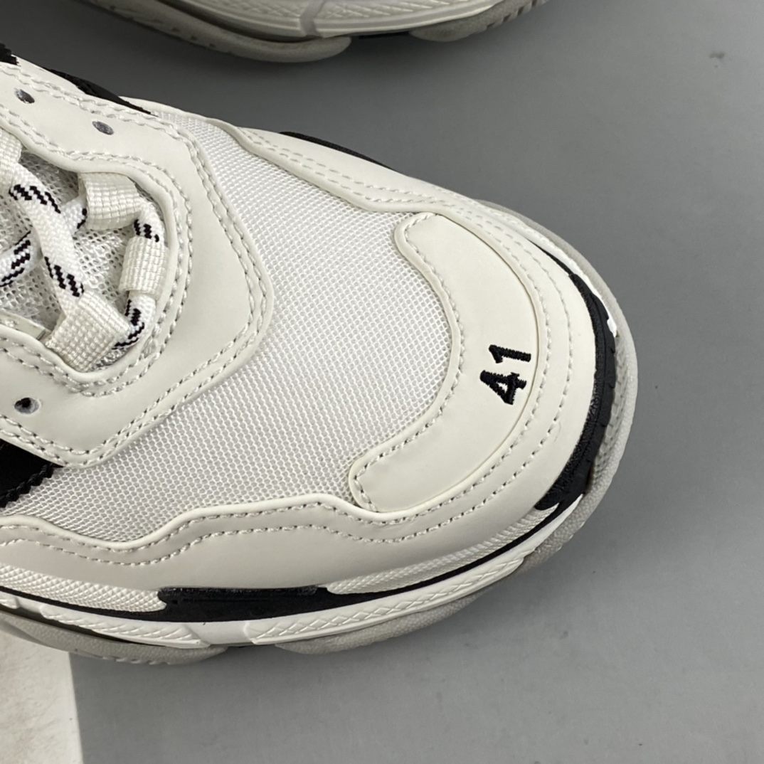 P550  Balenciaga Triple S x Ad 阿迪跨界奢侈品合作款巴黎世家复古老爹鞋