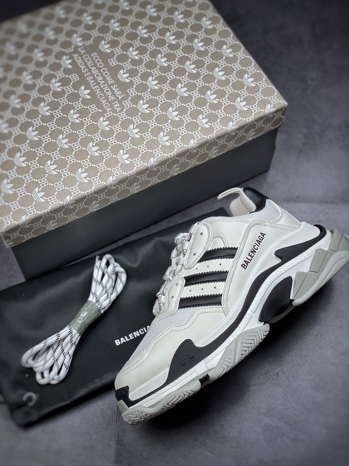 560 巴黎世家X阿迪达斯 1.0原底八层组合 距离adidas x GUCCI联名公布-莆田鞋,莆田鞋货源,高仿鞋,高仿鞋货源,安福档口,莆田高仿鞋,莆田鞋批发,高仿鞋批发,莆田高仿运动鞋,高仿运动鞋,莆田运动鞋 560 巴黎世家X阿迪达斯 1.0原底八层组合 距离adidas x GUCCI联名公布