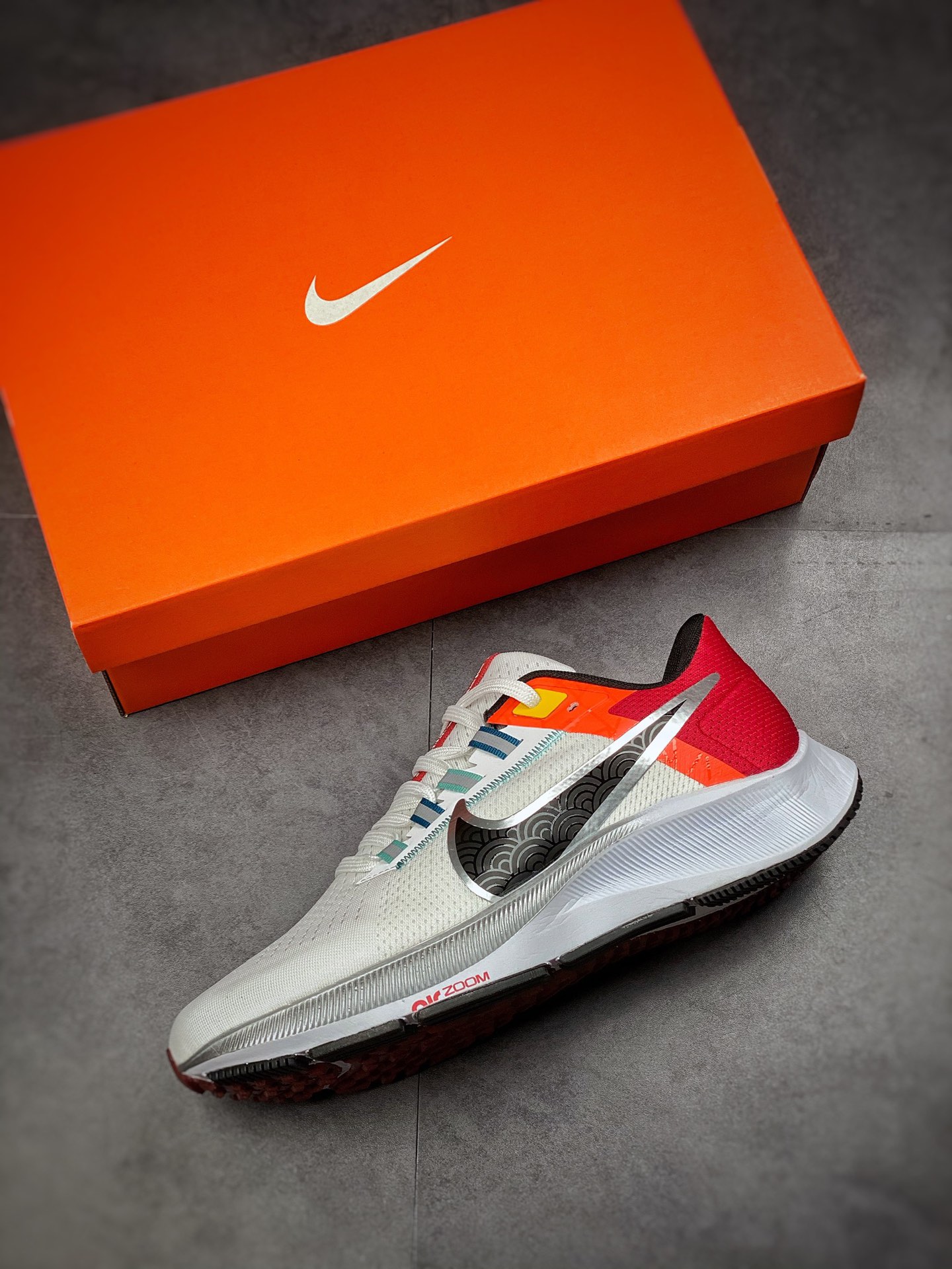 160  Nike Air Zoom Pegasus 38 登月38代网面透气跑鞋/白黑酒红DQ4499-101