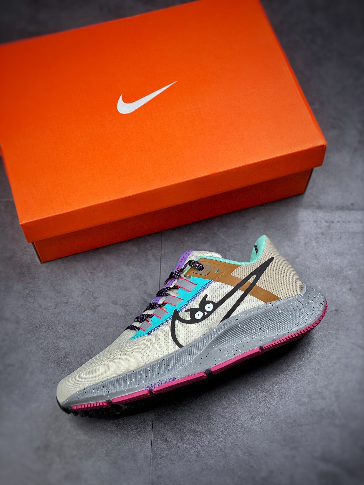 160  Nike Air Zoom Pegasus 38 登月38代网面透气跑鞋/灰绿卡其DO2337-100