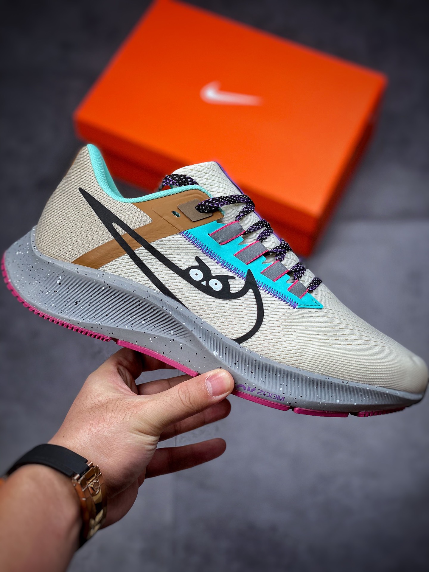 160  Nike Air Zoom Pegasus 38 登月38代网面透气跑鞋/灰绿卡其DO2337-100