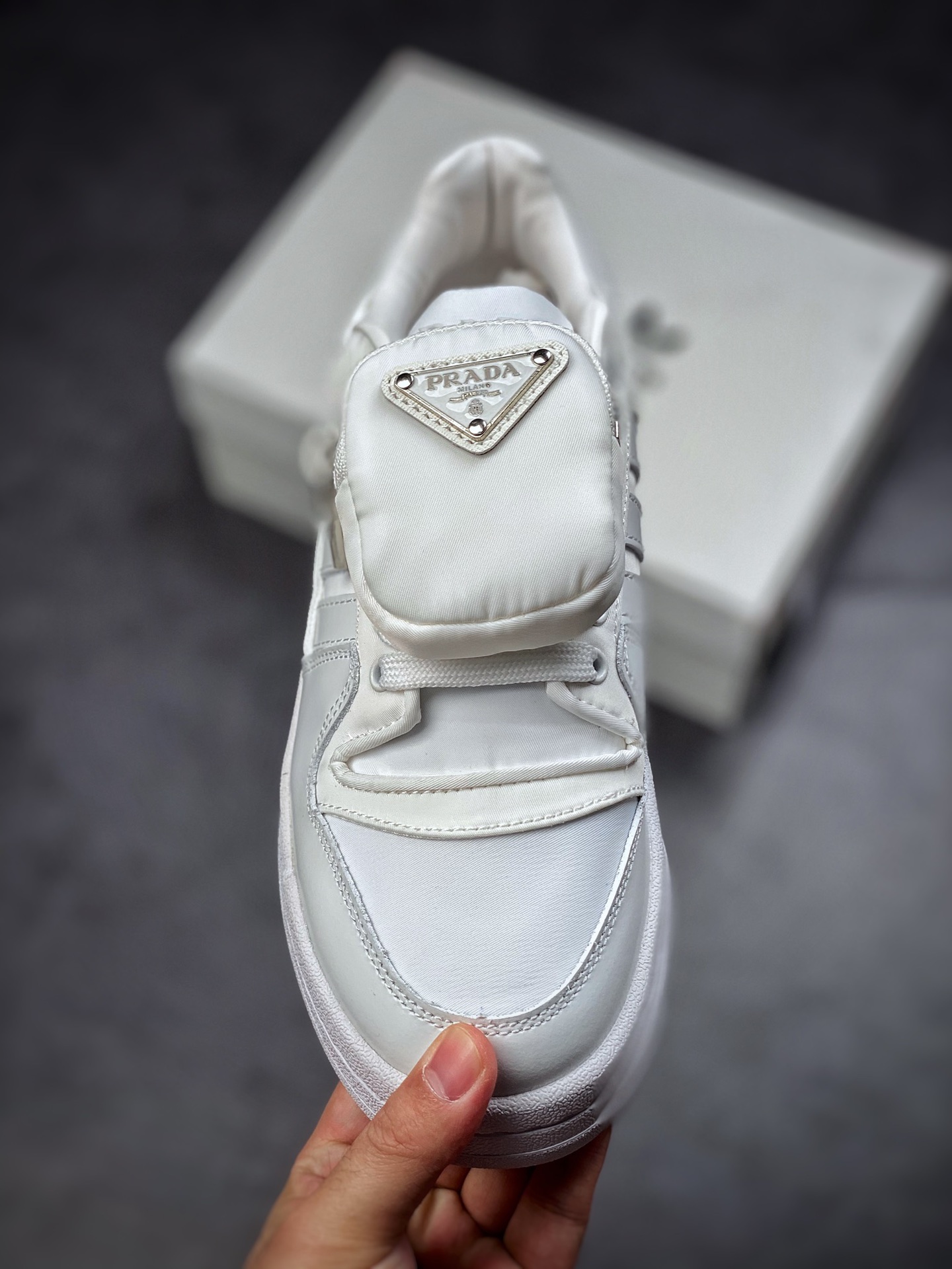 240 Prada x Adidas Originals Forum Low ”Re-Nylon” 普拉达联名时尚休闲板鞋GY7042-莆田鞋,莆田鞋货源,高仿鞋,高仿鞋货源,安福档口,莆田高仿鞋,莆田鞋批发,高仿鞋批发,莆田高仿运动鞋,高仿运动鞋,莆田运动鞋 240 Prada x Adidas Originals Forum Low ”Re-Nylon” 普拉达联名时尚休闲板鞋GY7042