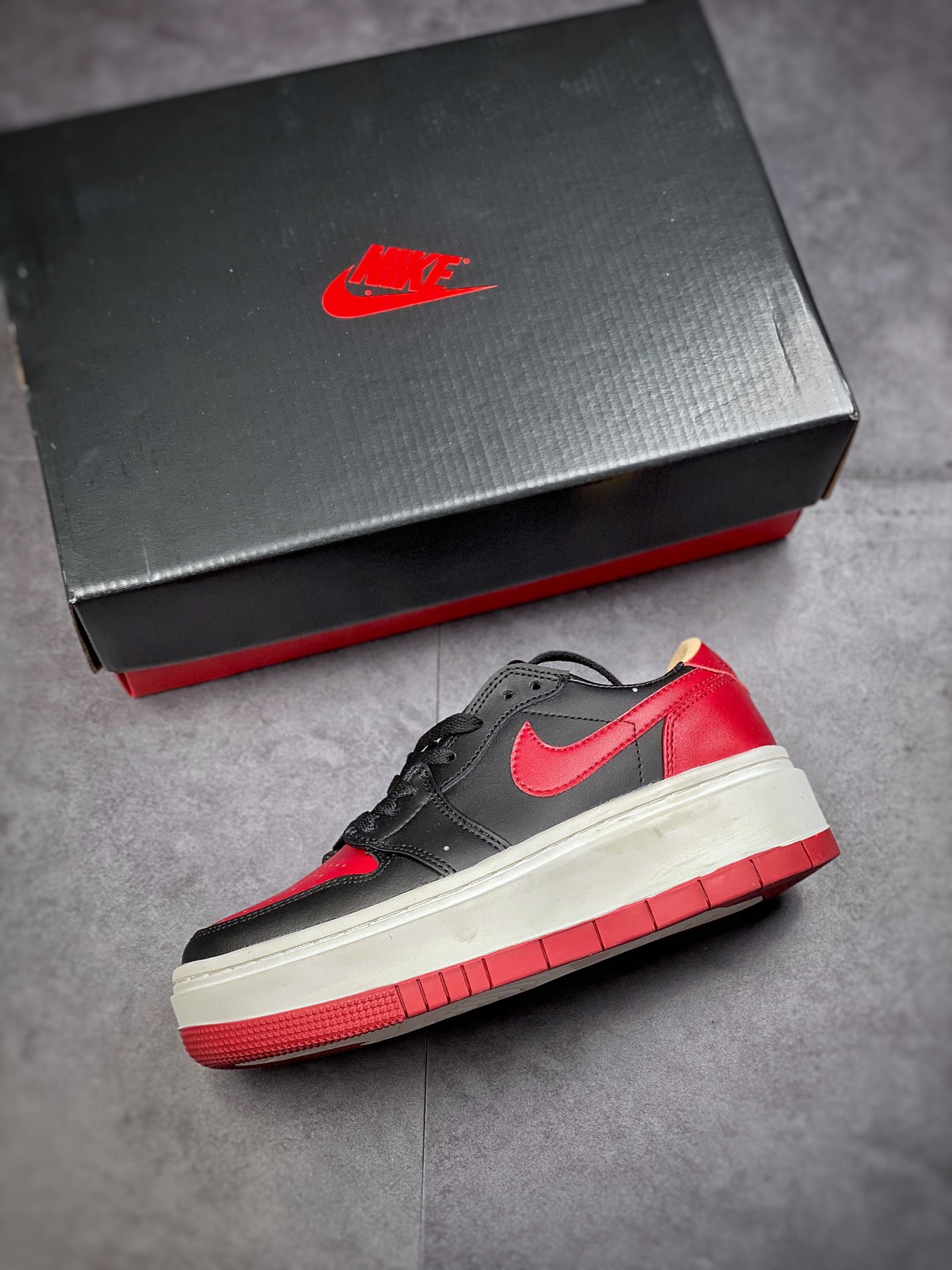 180  # Air Jordan 1 Elevate Low SE 厚底复古篮球鞋 黑红禁穿 DQ1823-006