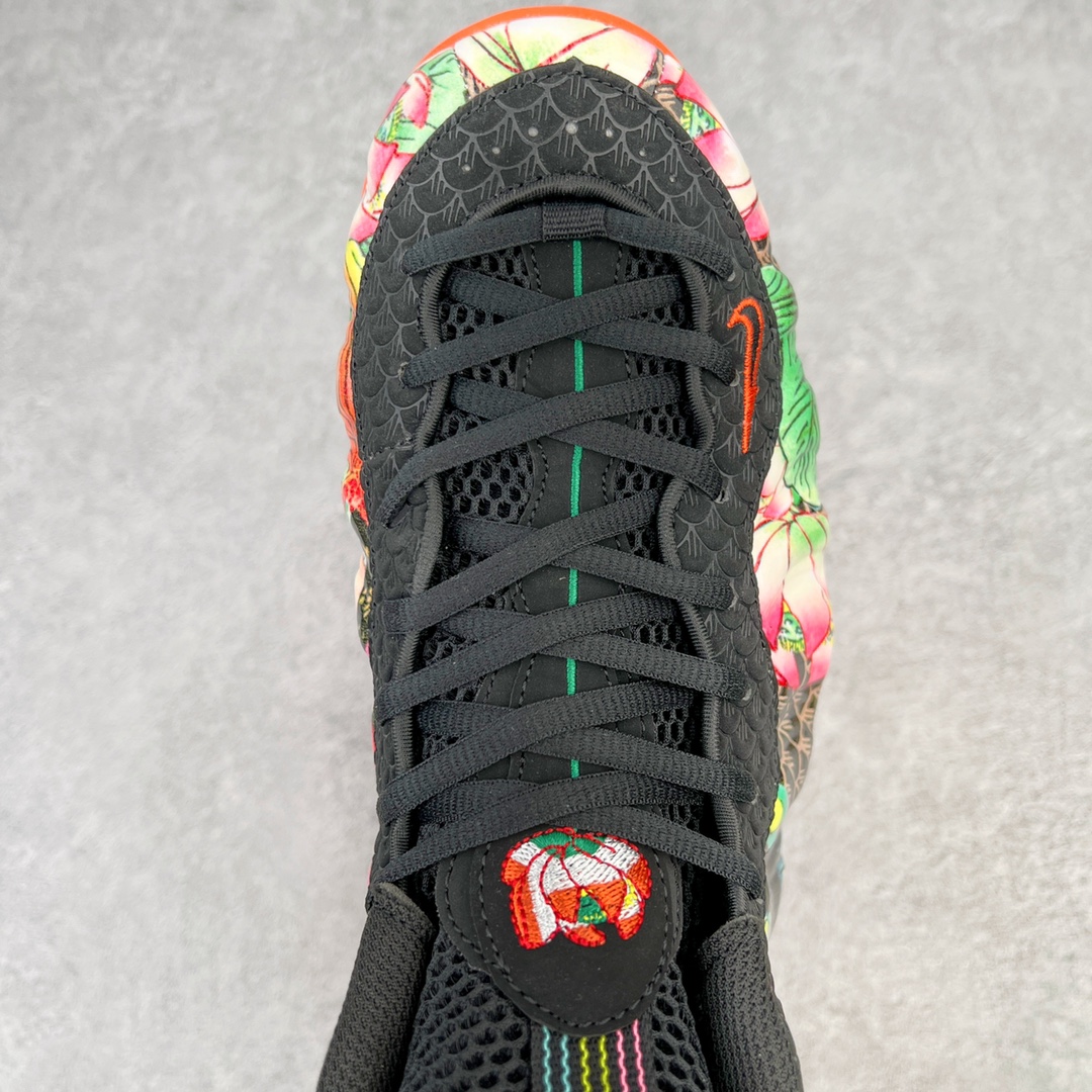 图片[7]-💰510 NK Air Foamposite One 天津喷 莞产原底面 公司渠道同模具 鞋型发泡360度无死角 双层Zoom气垫植入 中底完美注胶 搭载原厂碳纤维材质 诞生于1997年的NK Air Foamposite系列可以说是整个球鞋历史上最为经典的系列之一 也就是我们常说的“喷”和“泡” 其中“喷”由Foamposite One代言人Penny的英文音译而来 而“泡”则来源于另一款鞋型 Foamposite Pro中\”pro\”的音译 在诞生初期 由于高昂的造价以及超前的外形 Foamposite系列的反对者不在少数 甚至有人认为这款鞋会毁掉整个球鞋行业 但事实证明这双灵感来自于甲虫 自带“黑科技”鞋面以及双层Zoom+大块碳板的太空球鞋不仅受到了大众的接受与追捧 并且成功的影响了篮球鞋的发展 SIZE：38.5 39 40 40.5 41 42 42.5 43 44 44.5 45 46 编码：by5936080-运动鞋