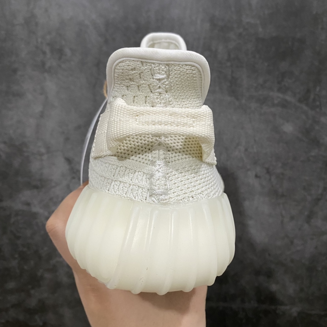 图片[4]-W1性价比版本 全新批次 市售最强性价比 某知名大厂支线产品 跑遍市场筛选最强最稳定性价比批次 Yeezy 350v2 天使系列配色合集 AD Yeezy Boost 350 V2 白冰淇淋2.0 HQ6316 鞋型完美升级 疯狂碾压市面同价位版本 大底饱满脚感完美 核心优势供应 助力发展 稳定走量私信 尺码：36 36.5 37 38 38.5 39 40 40.5 41 42 42.5 43 44 44.5 45 46 46.5 47 48-选品中心