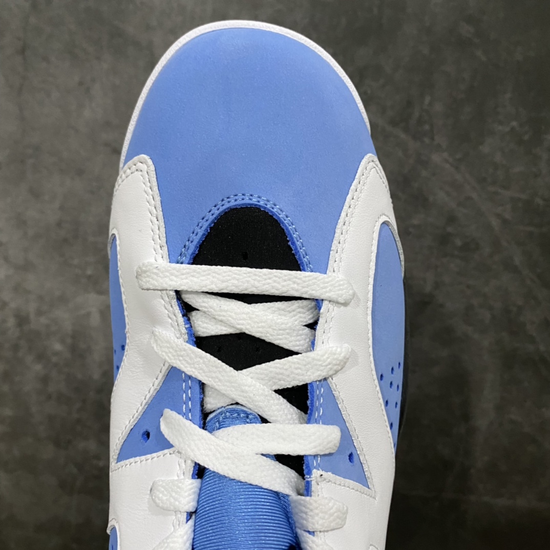 图片[5]-外贸虎扑版Air Jordan 6 Retro \”University Blue\” AJ6白蓝 大学蓝 北卡蓝 原底面 原厂裸鞋级别 极致一眼正品既视感 最大限度还原公司正品 ‼️原鞋原楦头纸板开发 原厂进口皮料打造 货号：CT8529-410 尺码：40-47.5-选品中心