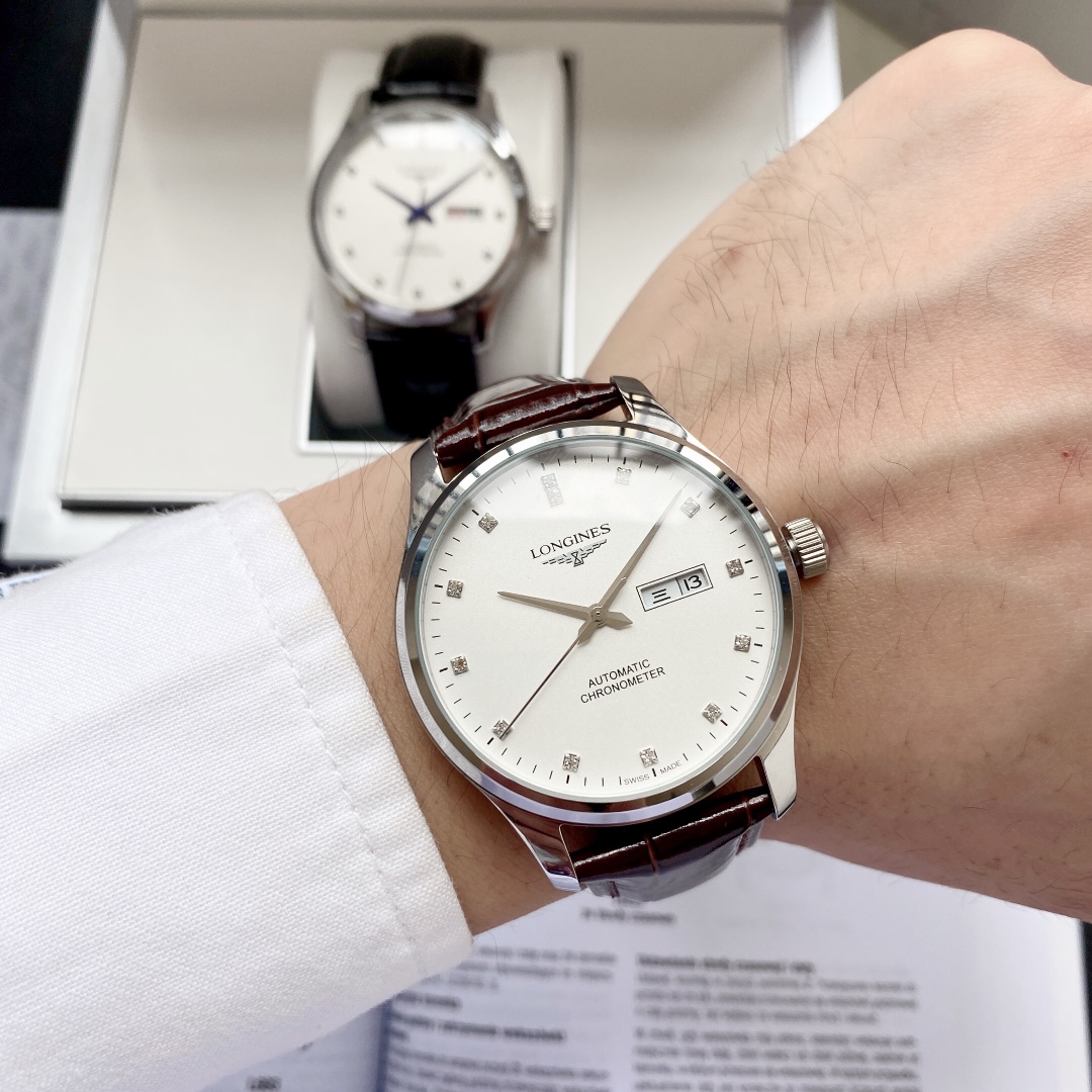 ，   特别推荐 经典热卖浪琴  Longines  男士腕表 全自动机械机芯 矿物强化玻璃 316L精钢表壳 真皮/精钢表带 简约设计 商务休闲 尺寸:直径40mm 厚度12mm