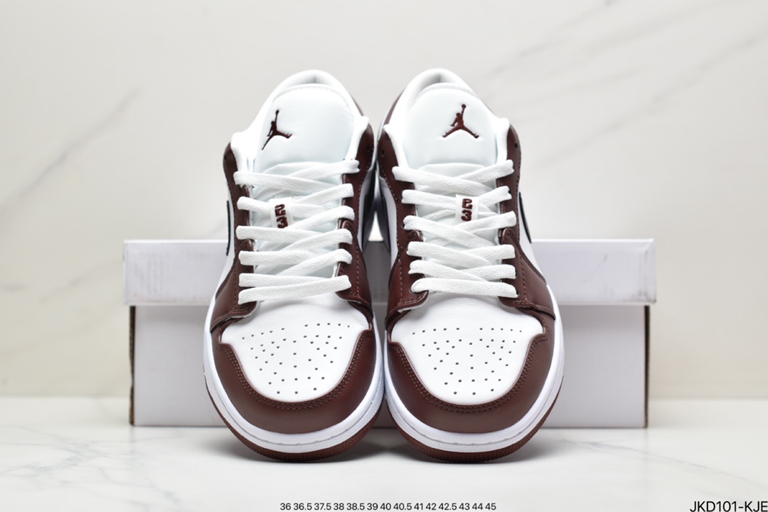 160 Air Jordan 1 Low AJ1乔1低帮休闲板鞋 DC0774