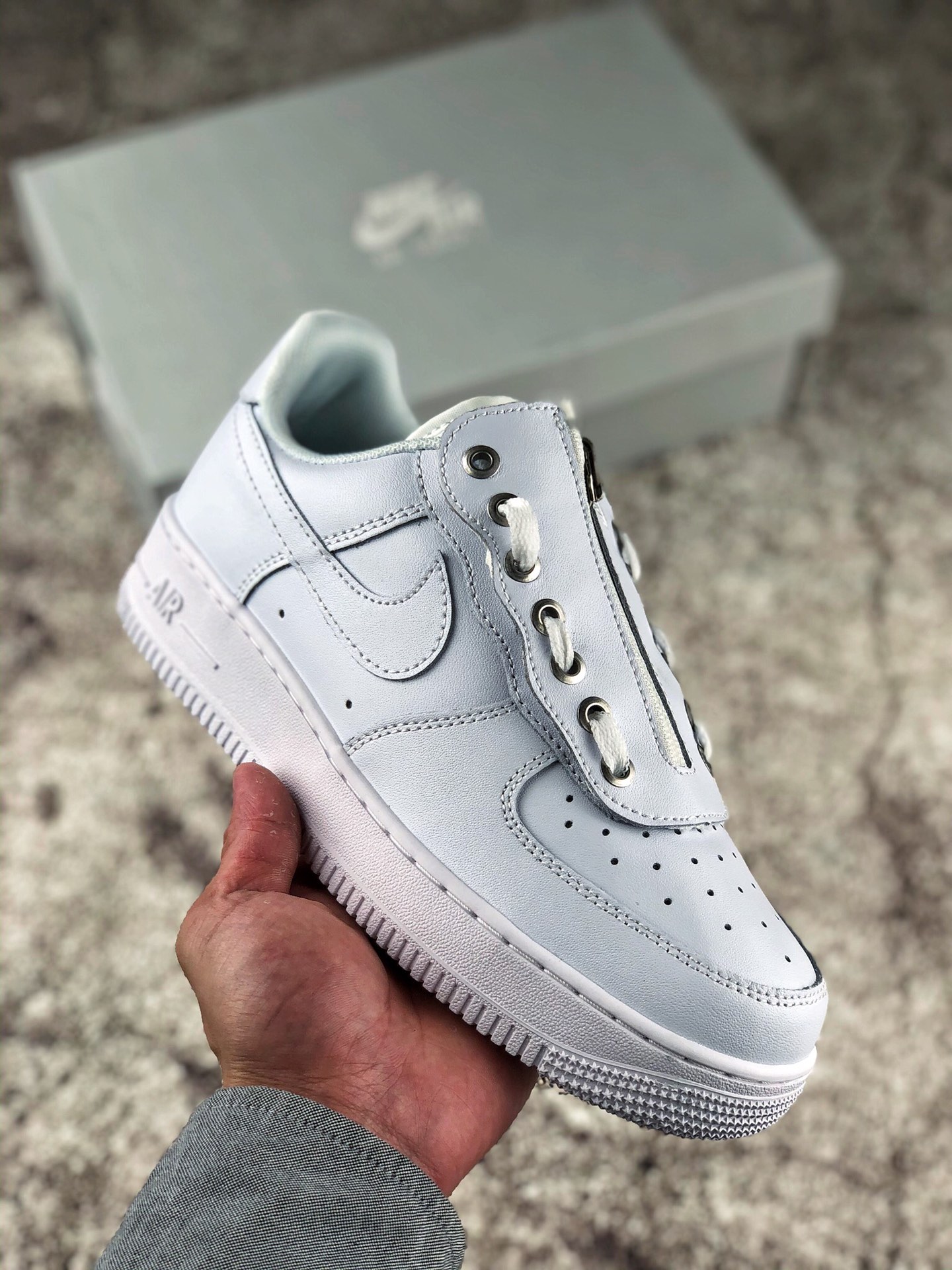 本地自取 支持放店
Nk Air Force 1’07 Low 