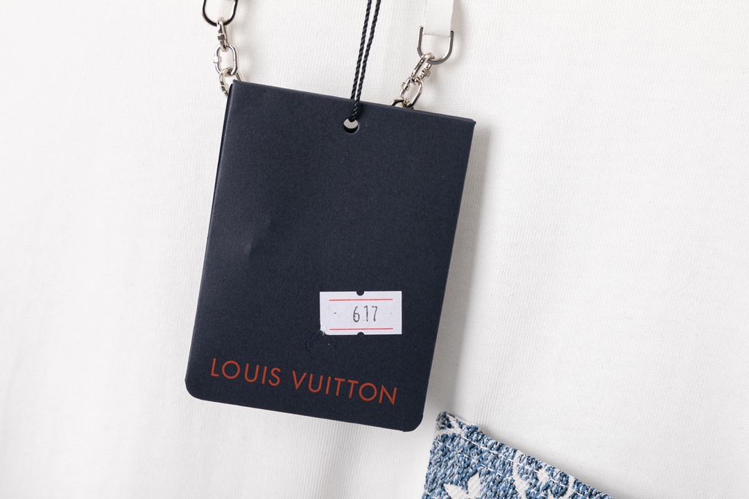 617#LV（男女同款）32S双纱爽全棉270克重高品质经典小链条+牛仔口袋工艺-颜色黑/白-码数XS-