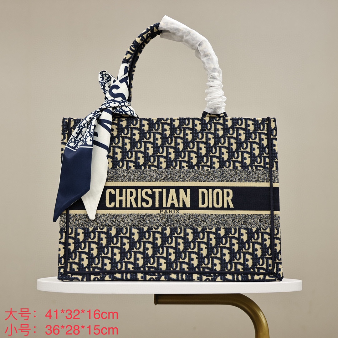 J0  Dior迪奥购物袋 附送丝巾大号：41*32*16cm