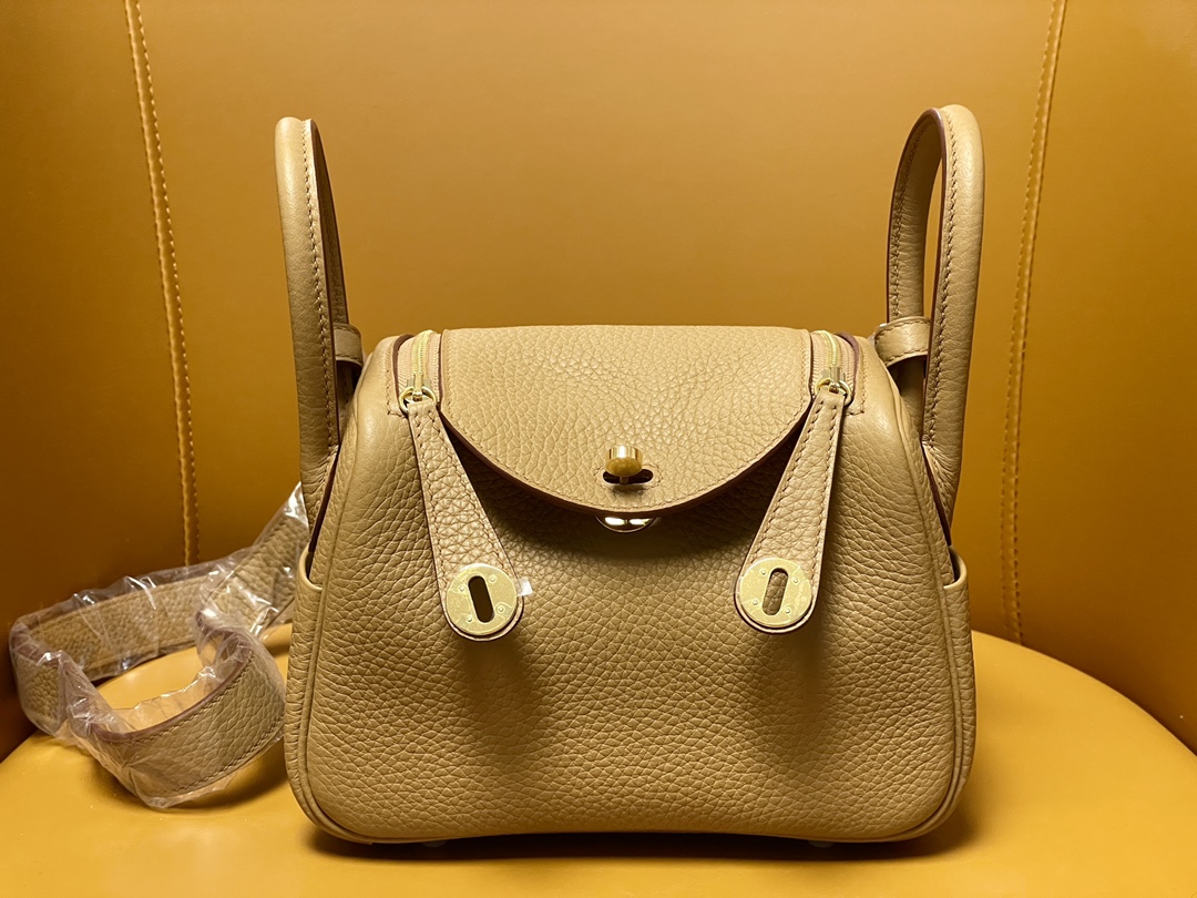 Hermes Lindy Crossbody & Shoulder Bags Brown Gold Hardware Mini