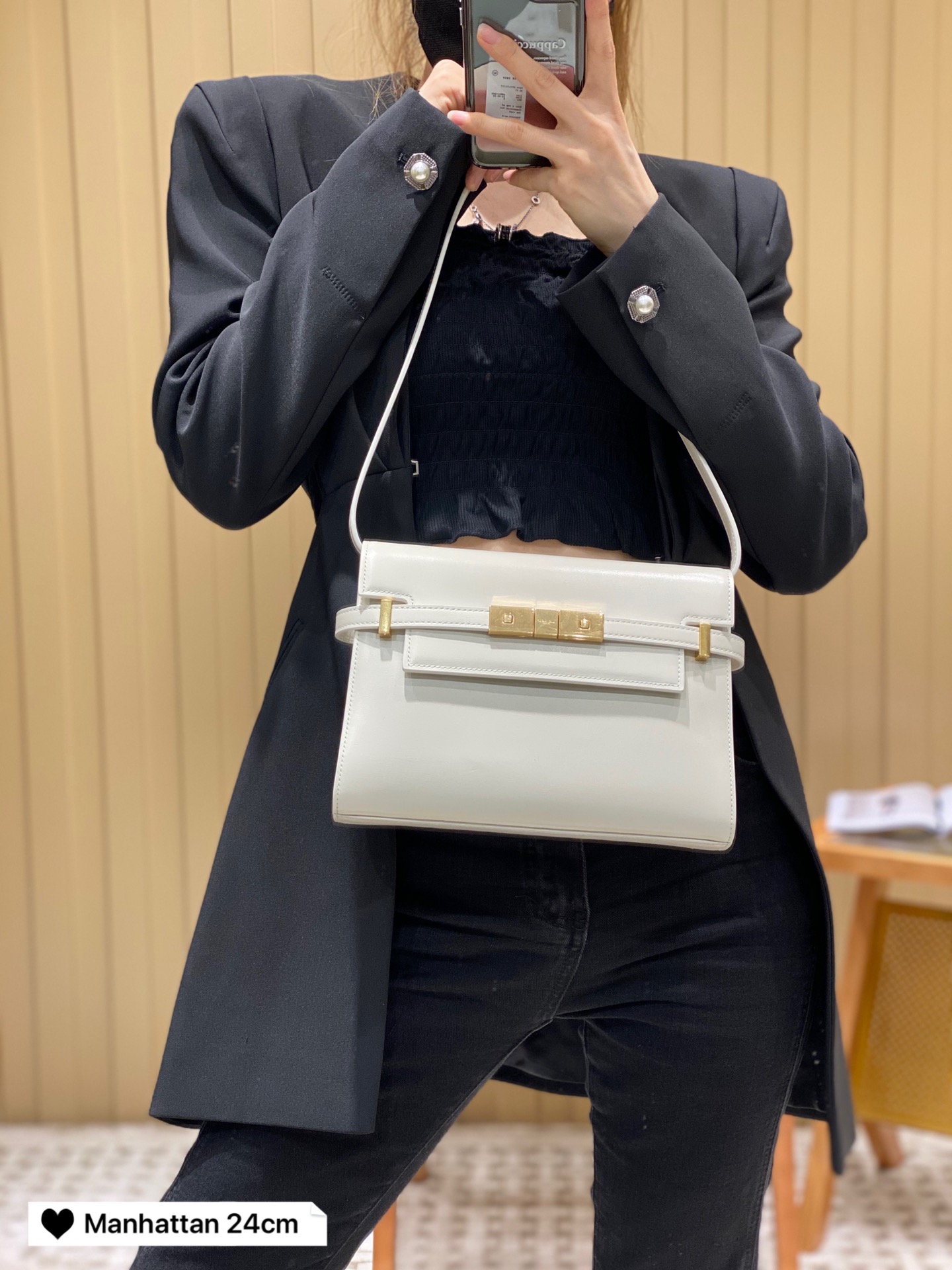 YSL 𝙈𝙖𝙣𝙝𝙖𝙩𝙩𝙖𝙣 𝟮𝟰𝙘𝙢 牙签纹法棍包 675626白色/金扣