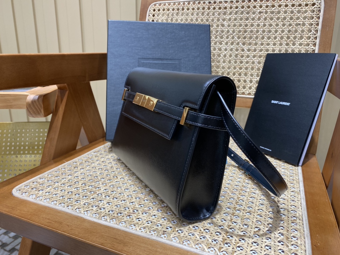 YSL 𝙈𝙖𝙣𝙝𝙖𝙩𝙩𝙖𝙣 𝟮𝟰𝙘𝙢 牙签纹法棍包 675626黑色/金扣