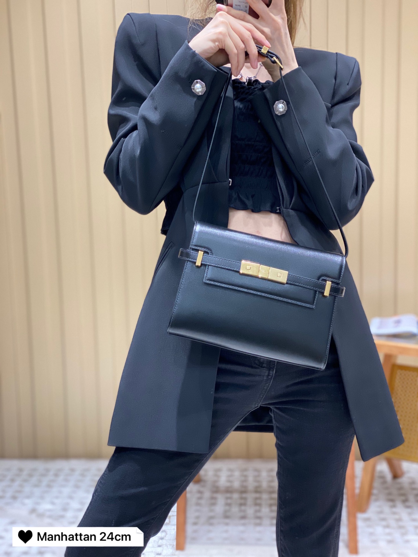 YSL 𝙈𝙖𝙣𝙝𝙖𝙩𝙩𝙖𝙣 𝟮𝟰𝙘𝙢 牙签纹法棍包 675626黑色/金扣