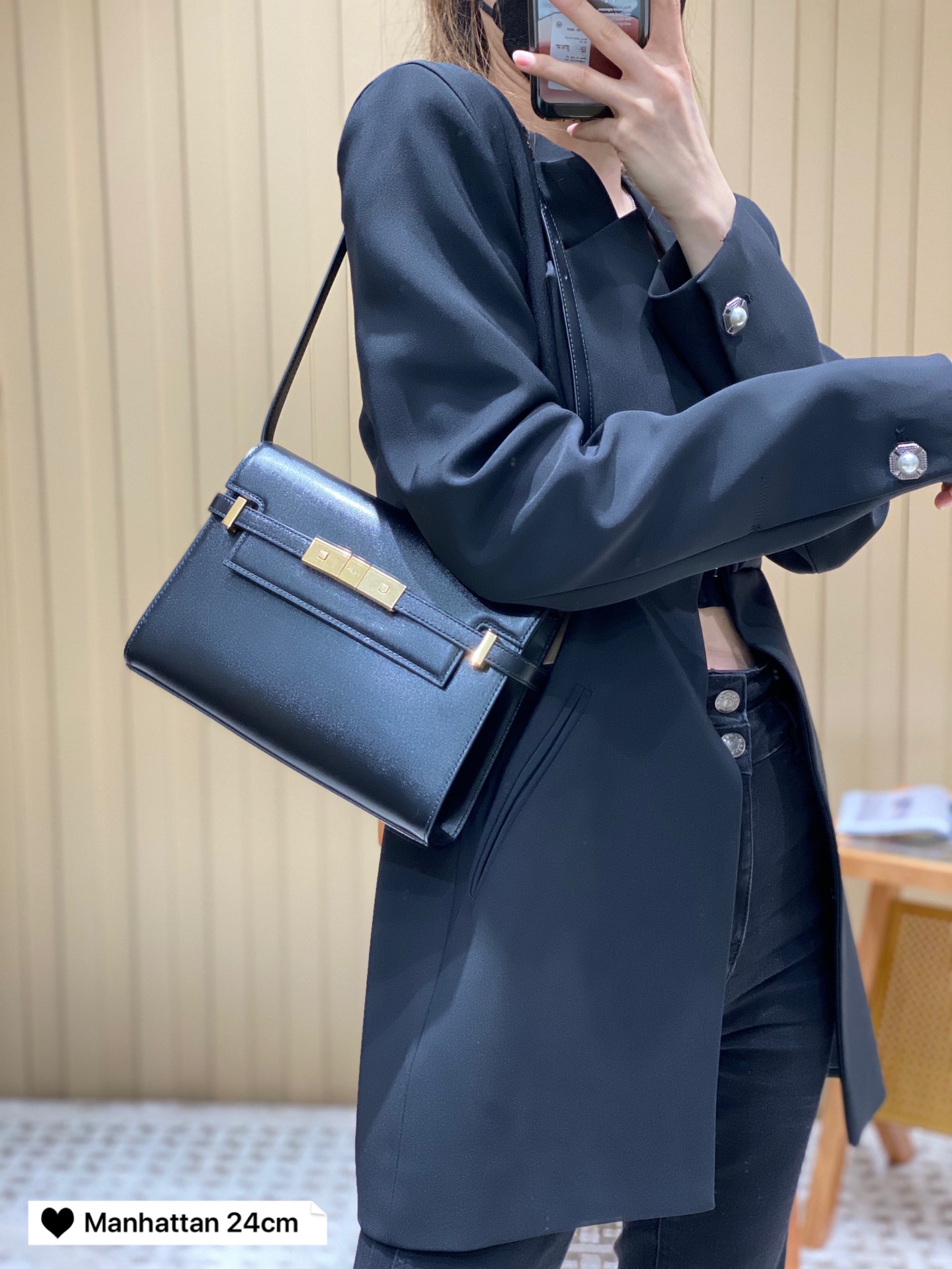 YSL 𝙈𝙖𝙣𝙝𝙖𝙩𝙩𝙖𝙣 𝟮𝟰𝙘𝙢 牙签纹法棍包 675626黑色/金扣