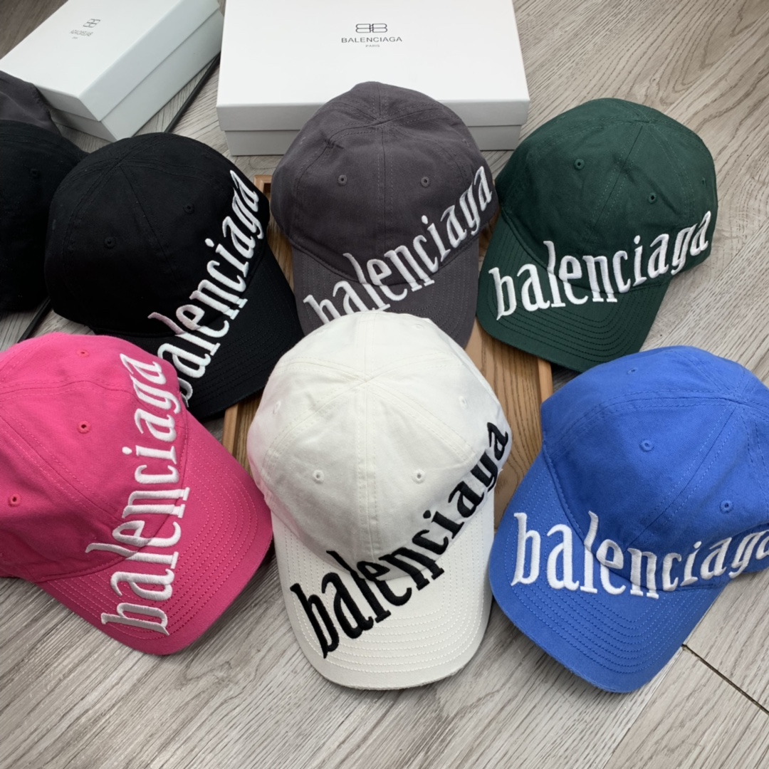 。巴黎ba。【配防尘袋】新品棒球帽！材质：纯棉！透气性好！春天挡风，夏天防晒必备单品！颜色大气！款式新颖