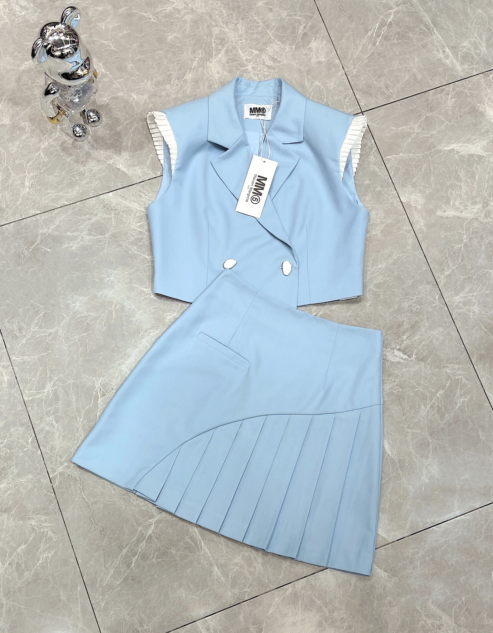 New Exclusive Package: P759 Women’s Suit with Flying-Sleeve Design and Waistline Enhancement - 图片 1