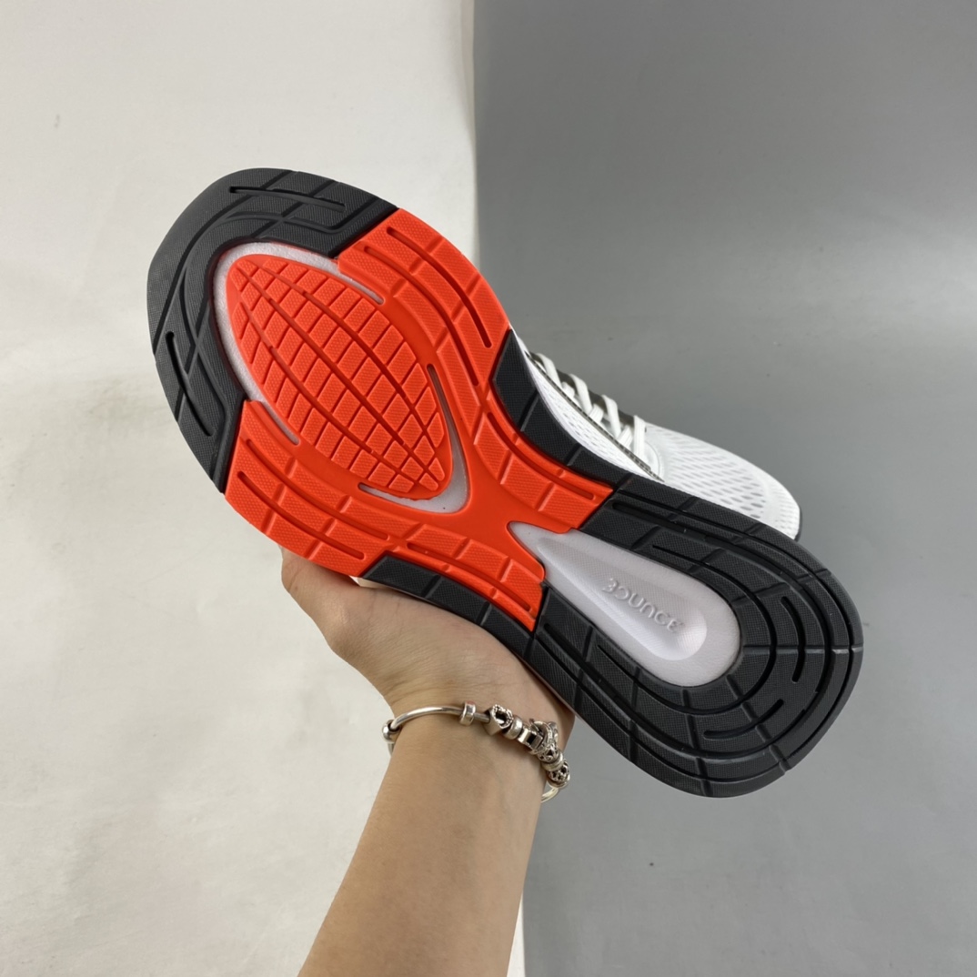 P170  Adidas  EQ21RUN 阿迪轻盈系列网布透气慢跑鞋 H00511