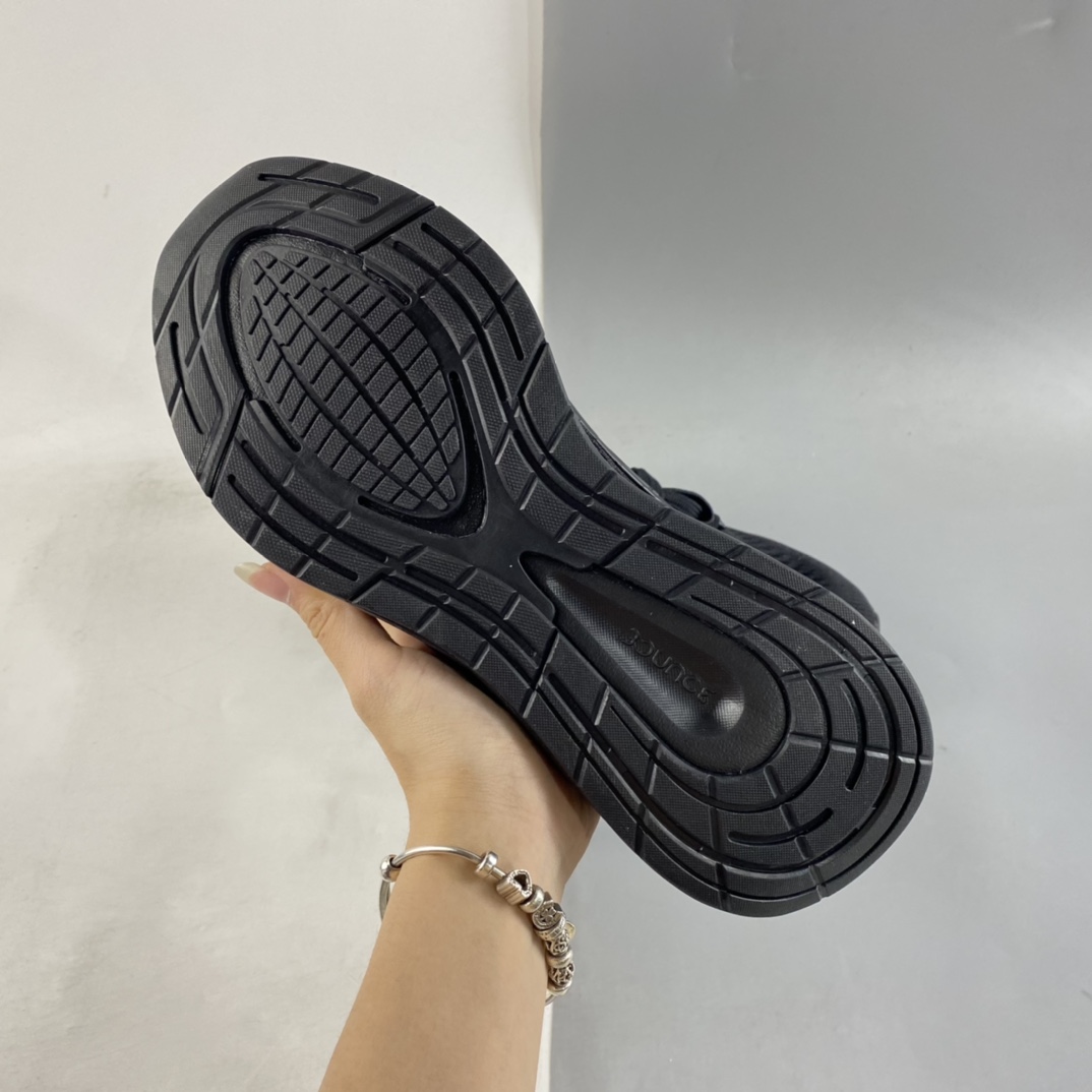 P170  Adidas  EQ21RUN 阿迪轻盈系列网布透气慢跑鞋 H00545